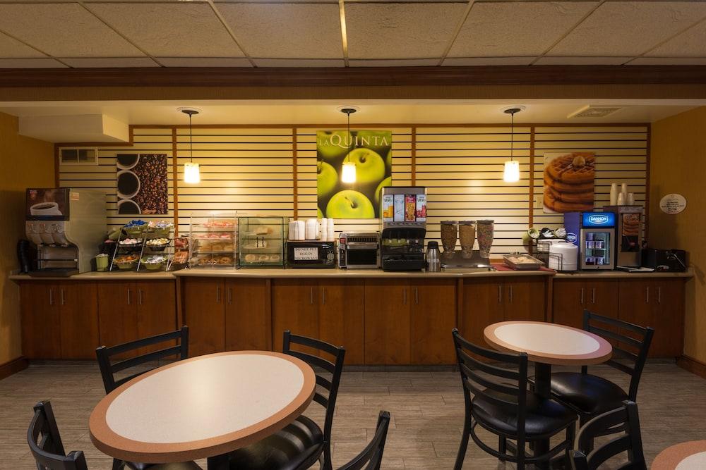 La Quinta Inn By Wyndham Buffalo Airport Williamsville Esterno foto