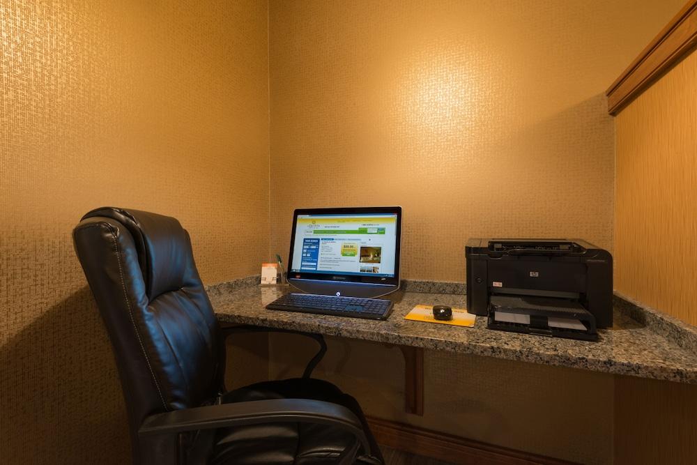La Quinta Inn By Wyndham Buffalo Airport Williamsville Esterno foto
