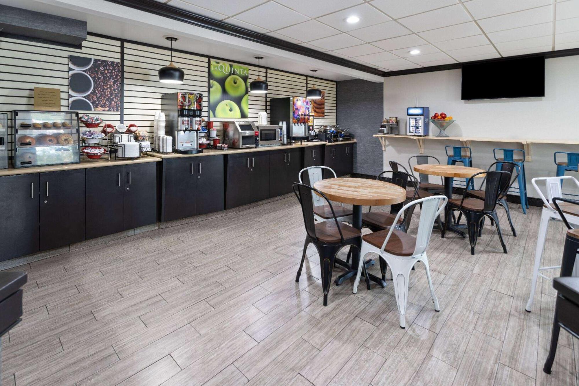 La Quinta Inn By Wyndham Buffalo Airport Williamsville Esterno foto