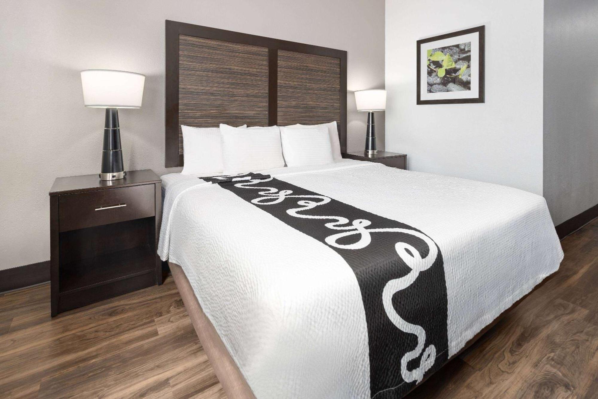 La Quinta Inn By Wyndham Buffalo Airport Williamsville Esterno foto