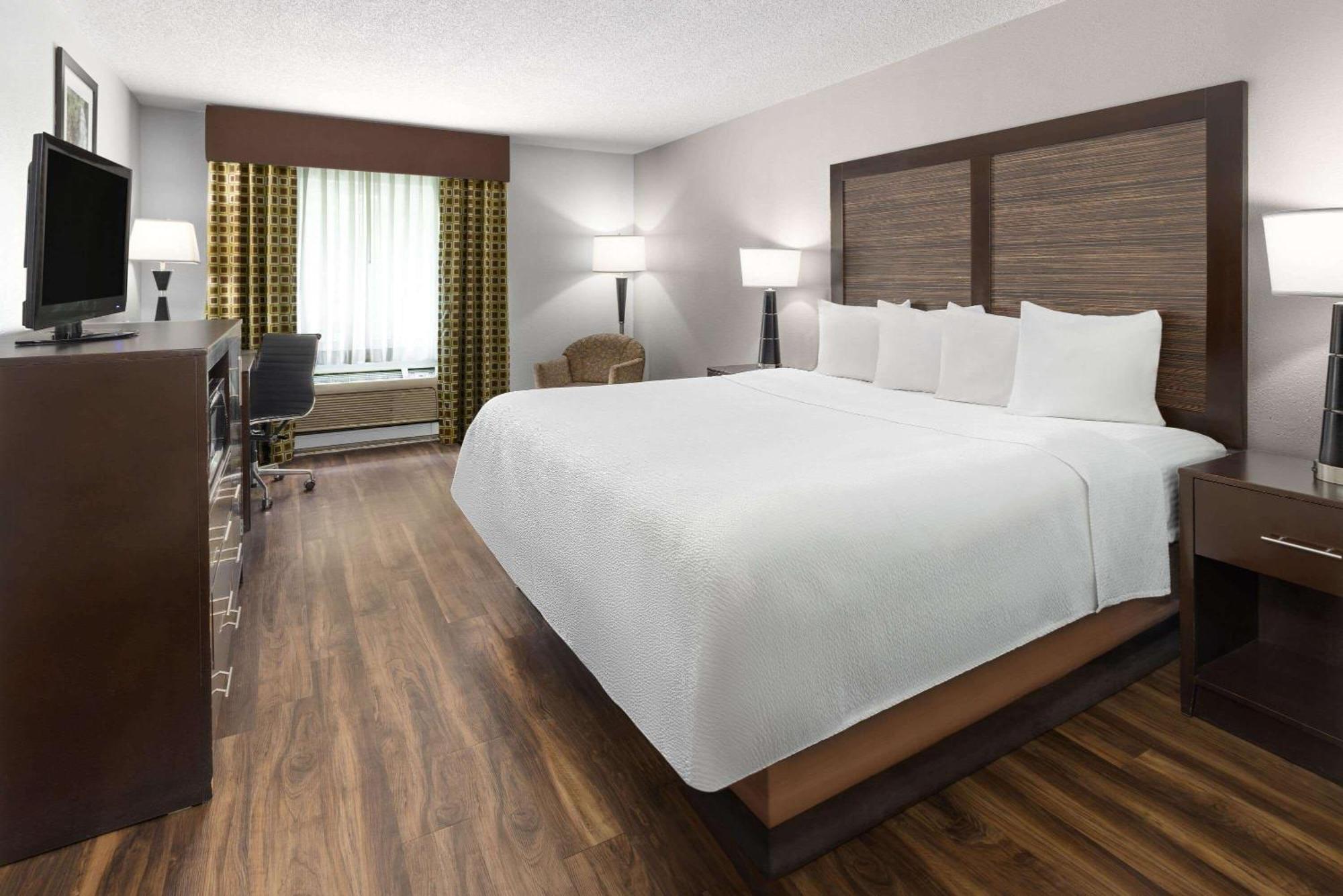 La Quinta Inn By Wyndham Buffalo Airport Williamsville Esterno foto