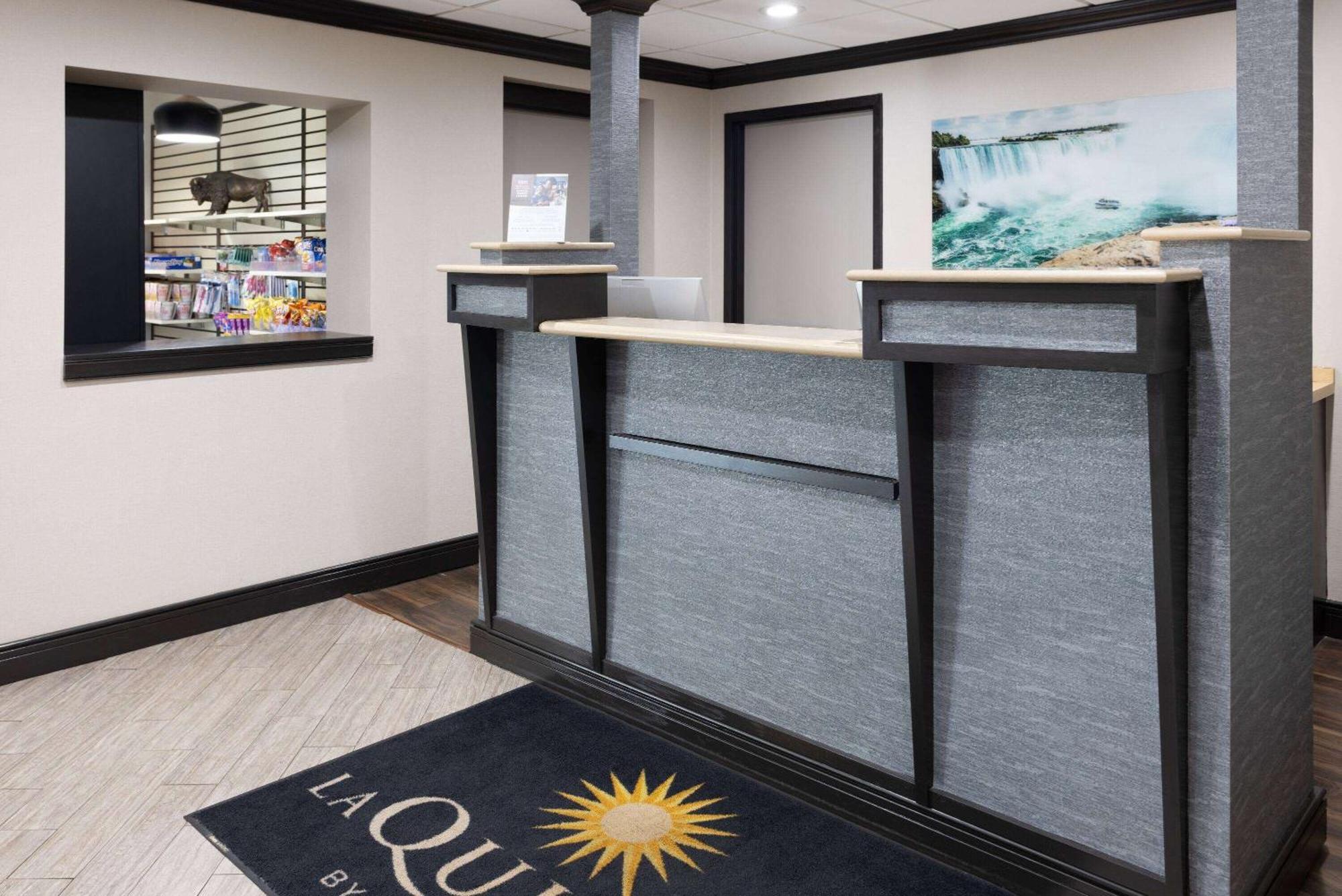 La Quinta Inn By Wyndham Buffalo Airport Williamsville Esterno foto